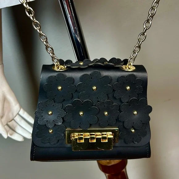 Whimsical Minimalist Zac Posen Black Eatha Mini bag Floral Chain Crossbody Y2K - Picture 1 of 15